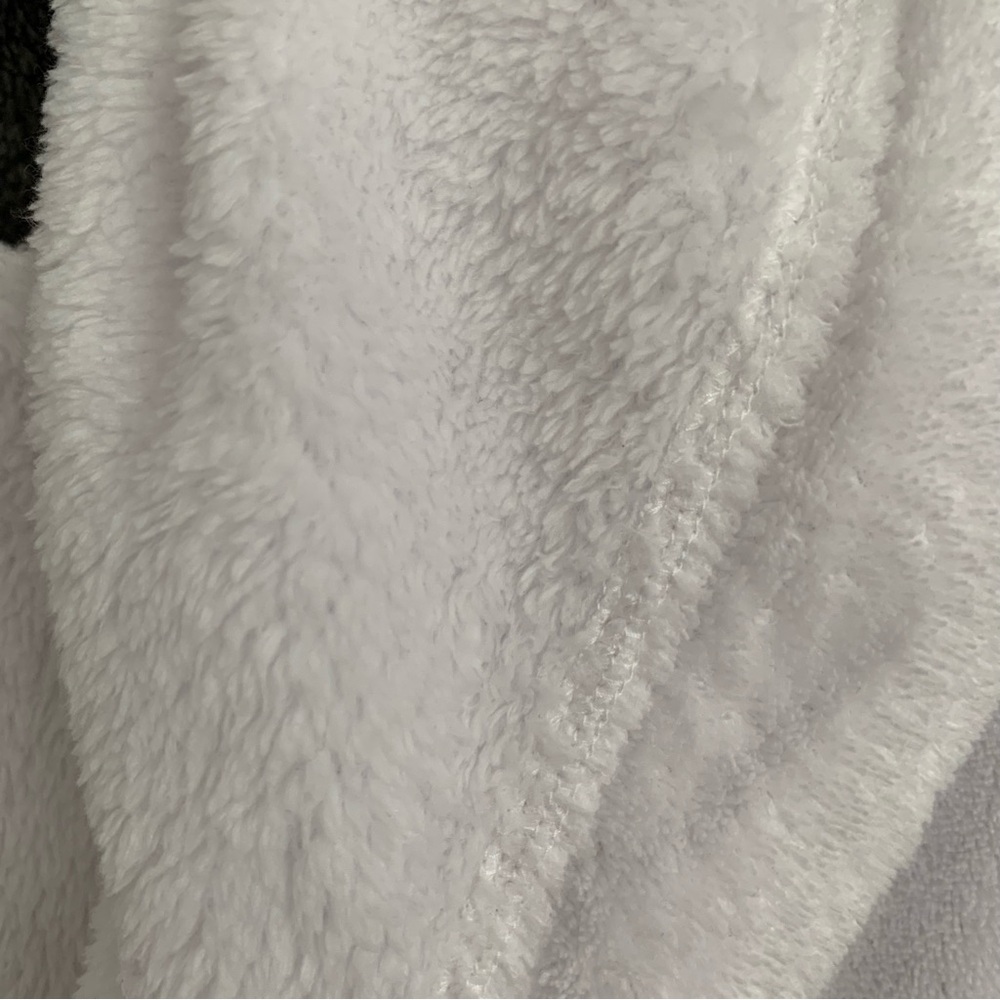 Victoria’s Secret PINK Rock Royalty plush soft Embroidered Bath Robe - Picture 15 of 16